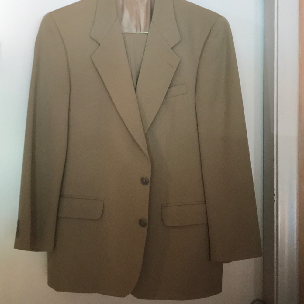 Men's Tan Suit - Classic Single-Breasted Jacket